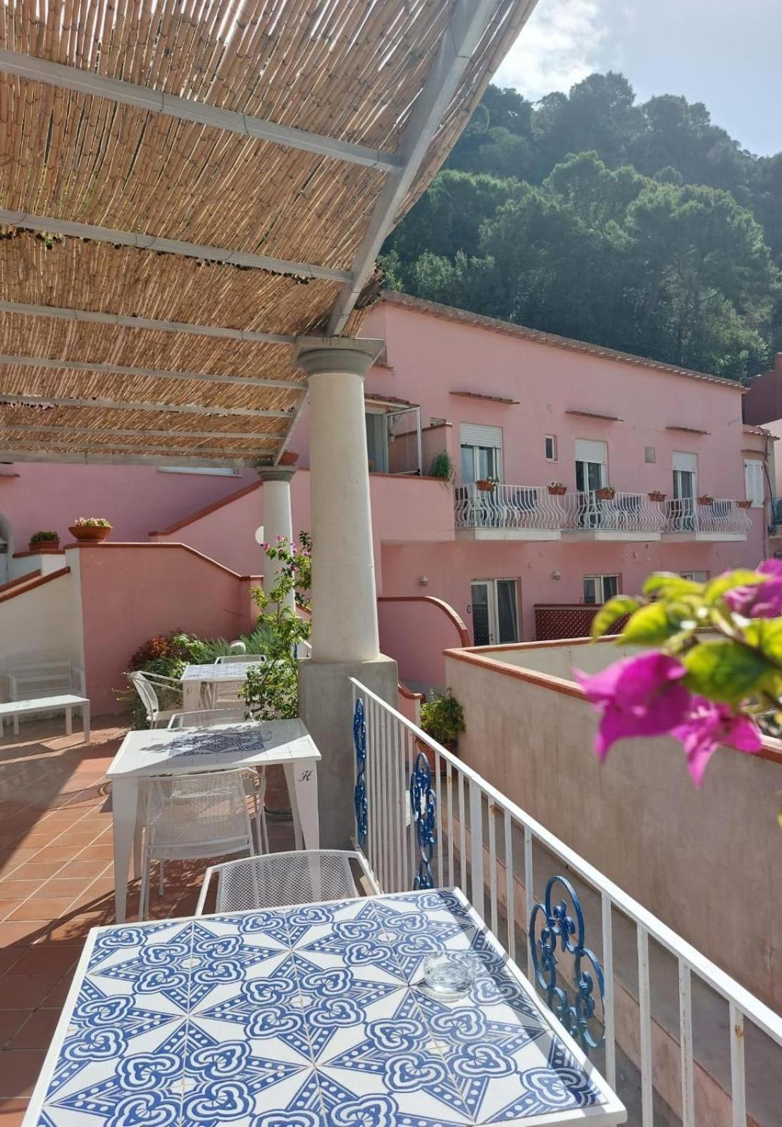 Hotel Guarracino Capri Esterno foto