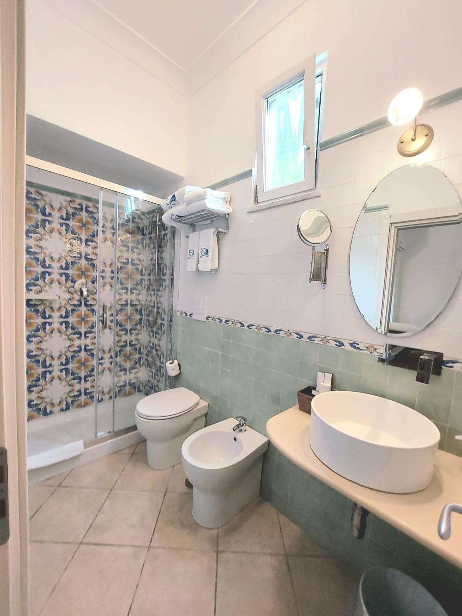 Hotel Guarracino Capri Esterno foto
