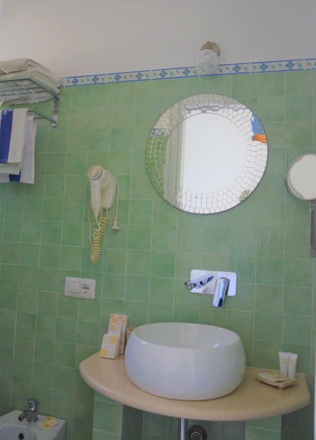 Hotel Guarracino Capri Esterno foto